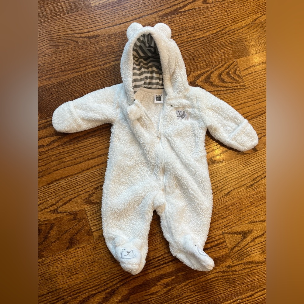 Carters unisex white one piece hooded body suit - size newborn.